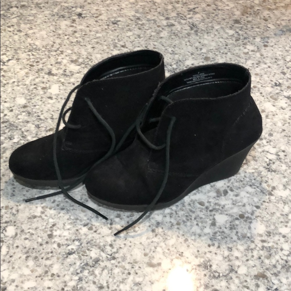 Black Merona wedge booties